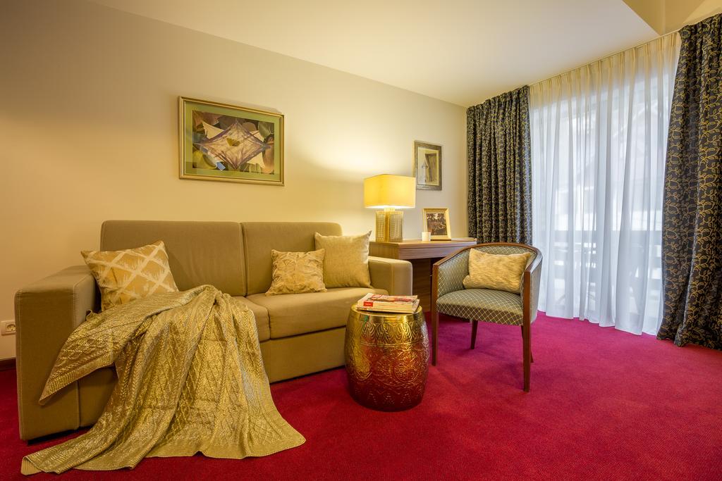 Hotel Boutique Belvedere Sinaia Bagian luar foto