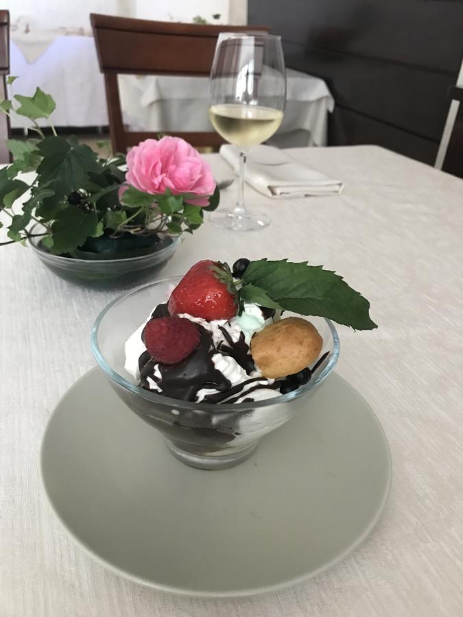 Hotel Boutique Belvedere Sinaia Bagian luar foto