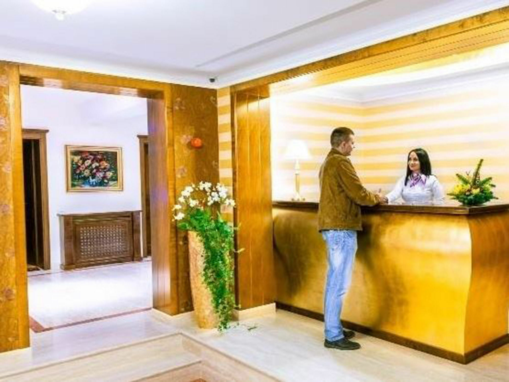 Hotel Boutique Belvedere Sinaia Bagian luar foto