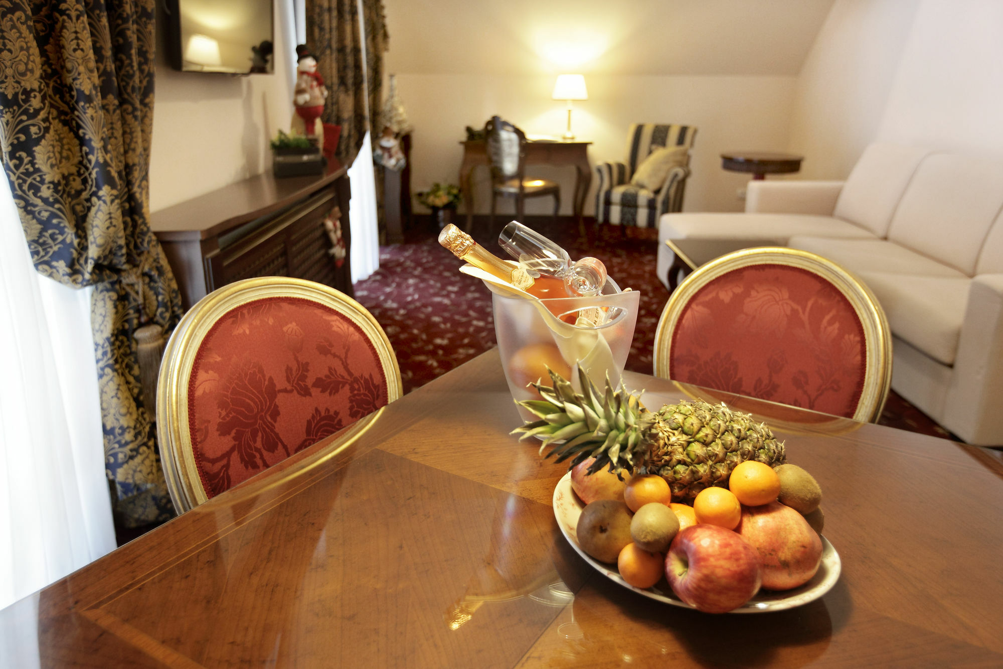 Hotel Boutique Belvedere Sinaia Bagian luar foto